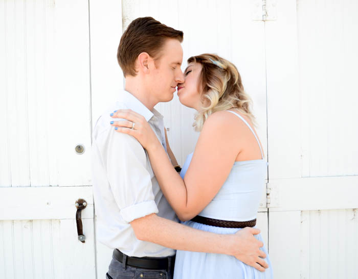 husband and wife photography photos tristan and stephanie kelley giant dwarf starlette summer blue maxi dress ombre hair love kiss 